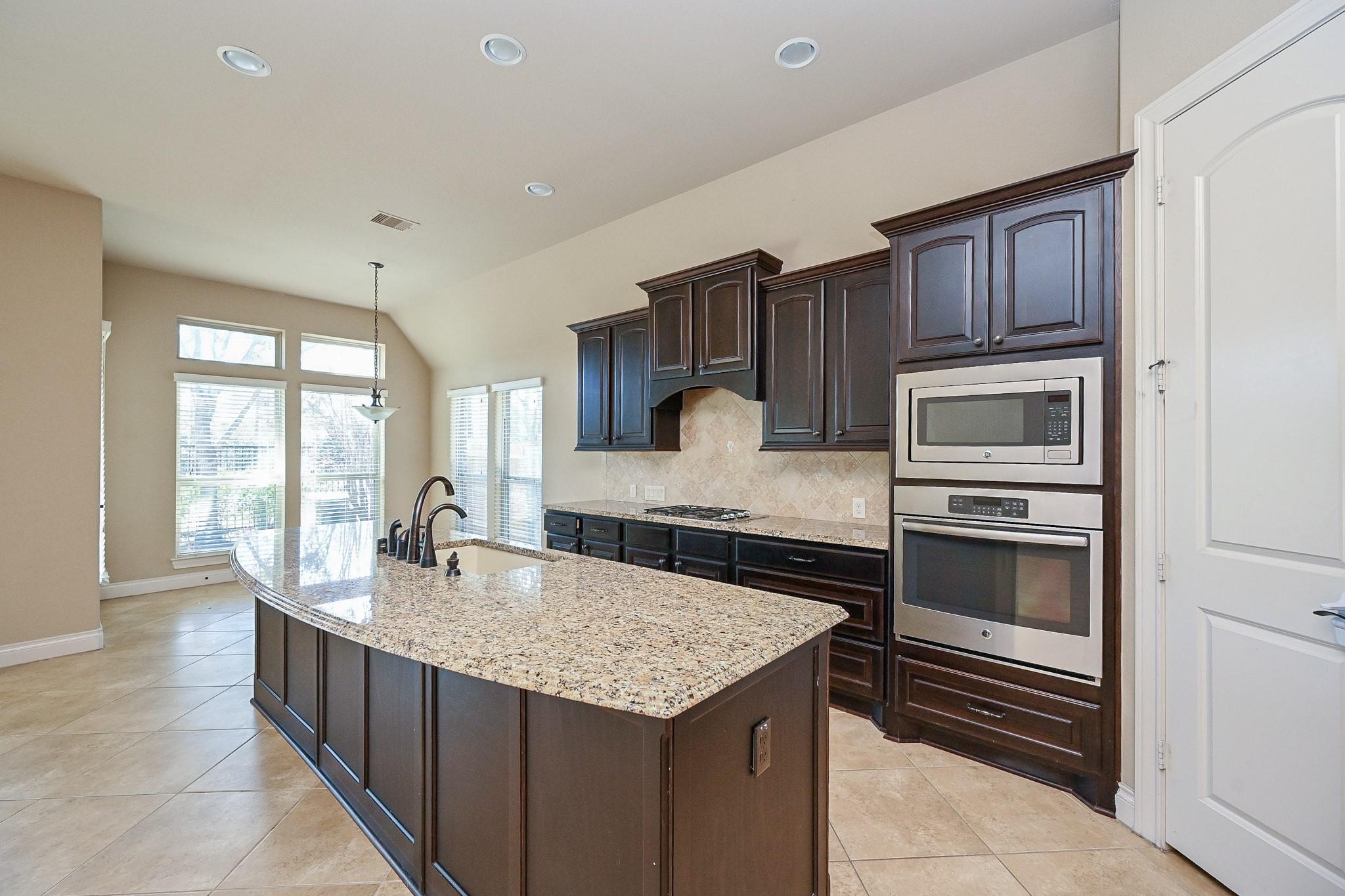 17135 Chalmers Close Court