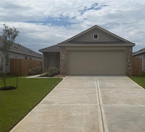 Homes For Sale - 13522 Bay Springs Drive<br/> Conroe, TX 77303