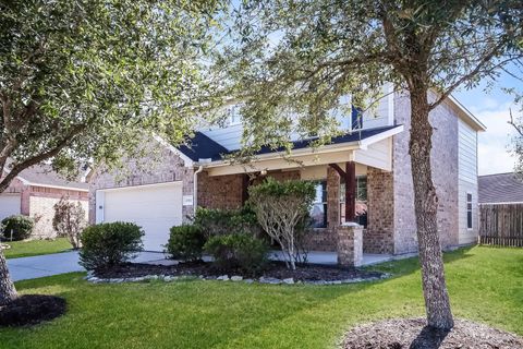 Photo of 12902 Trail Hollow Court, Pearland, TX 77584 (MLS # 4210718)