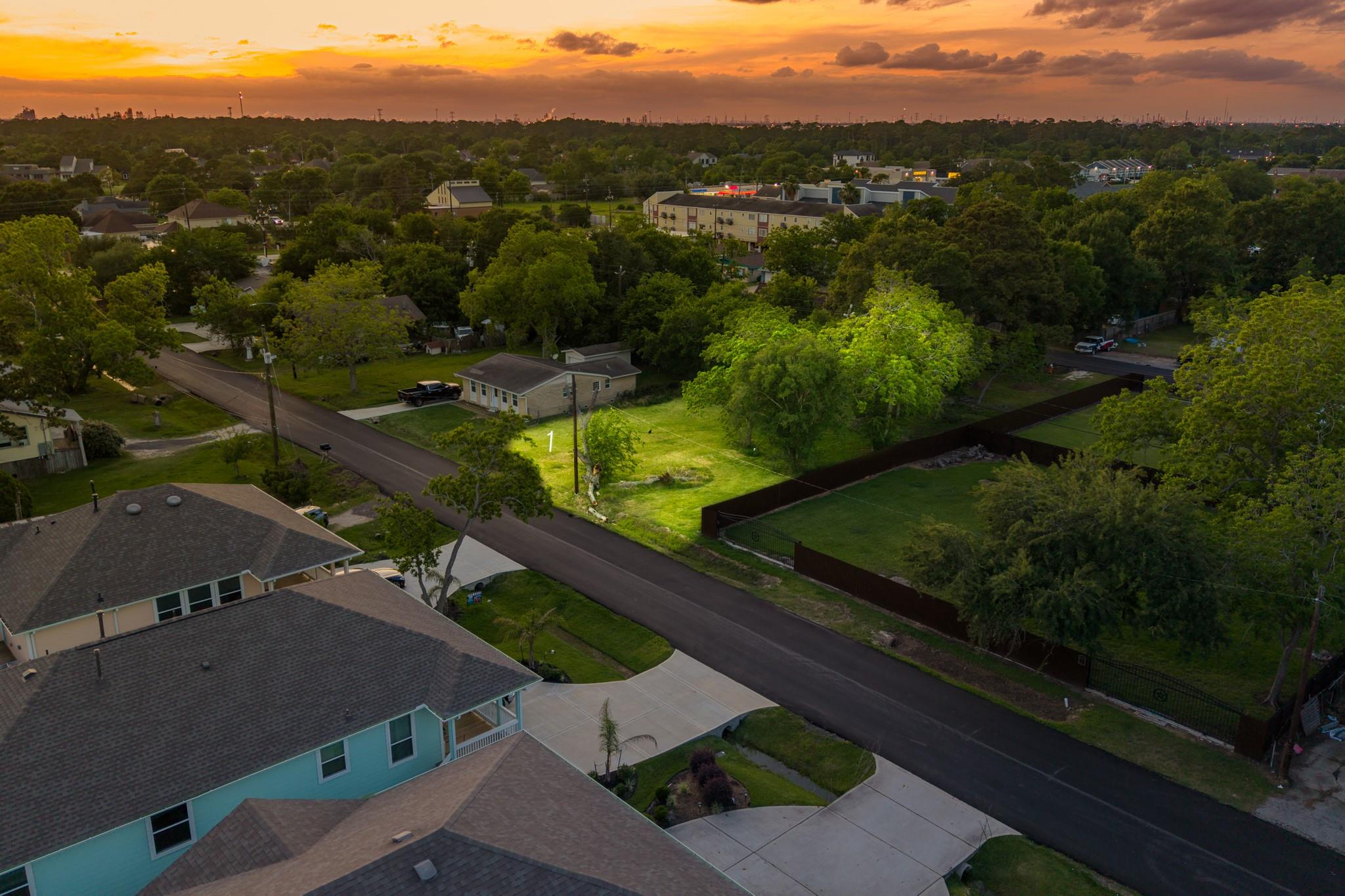 402 Bay Oaks Drive