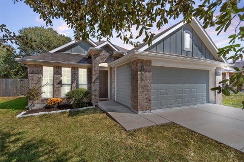 Photo of 706 Heritage Drive, Navasota, TX 77868 (MLS # 9368636)