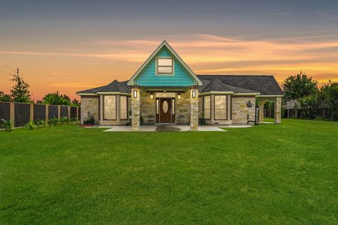 Photo of 1664 Road 5601, Cleveland, TX 77327 (MLS # 56890537)