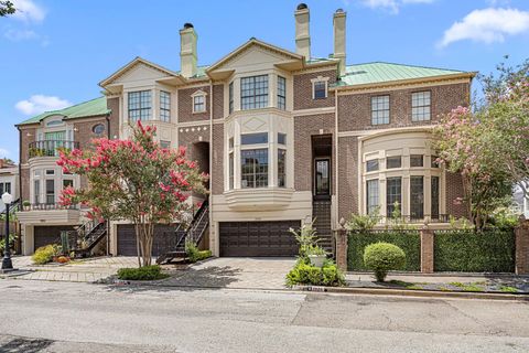 Photo of 1926 Indiana Street, Houston, TX 77019 (MLS # 57482328)