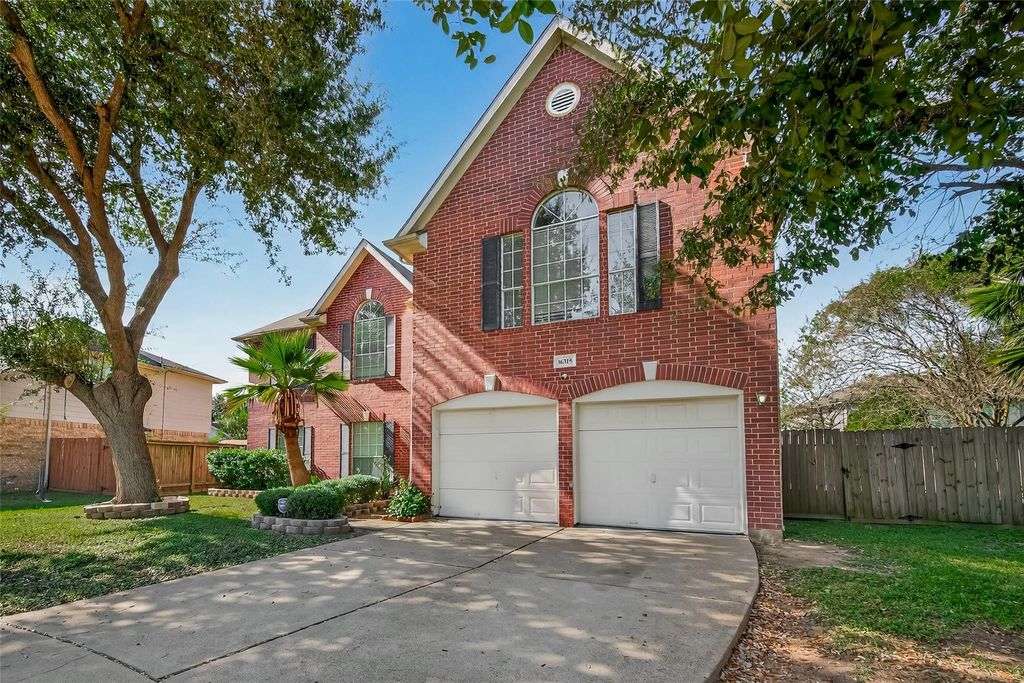 Photo of 16315 April Ridge Drive, Houston, TX 77083 (MLS # 958782)