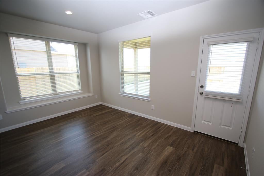 16902 Devon Dogwood Trail