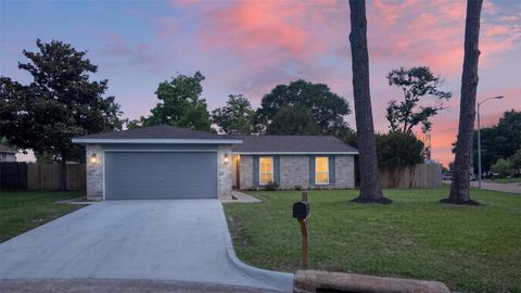 Photo of 8422 Old Meadow Lane, Houston, TX 77064 (MLS # 10712789)