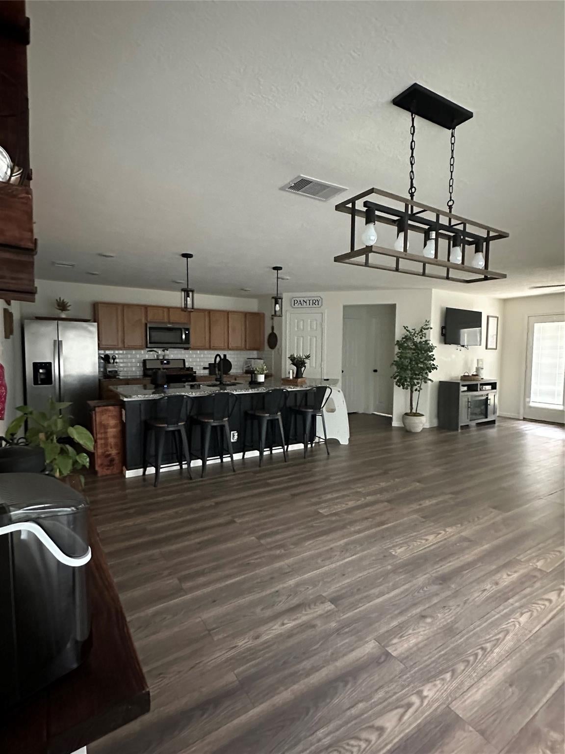 1410 Red Hills Dr Camp W