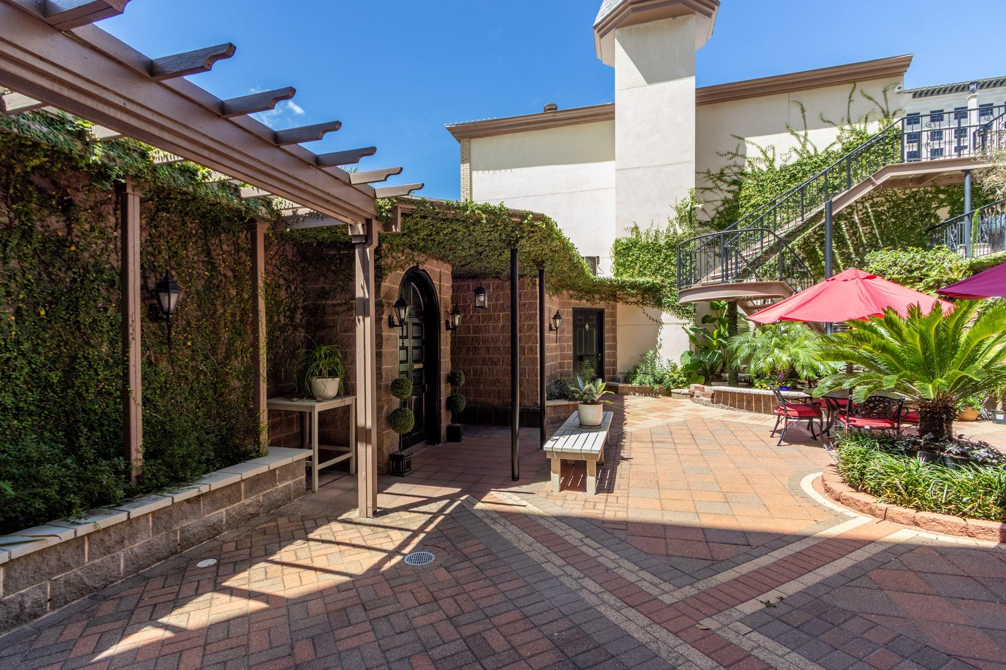 2102 Post Office Street Corner 8