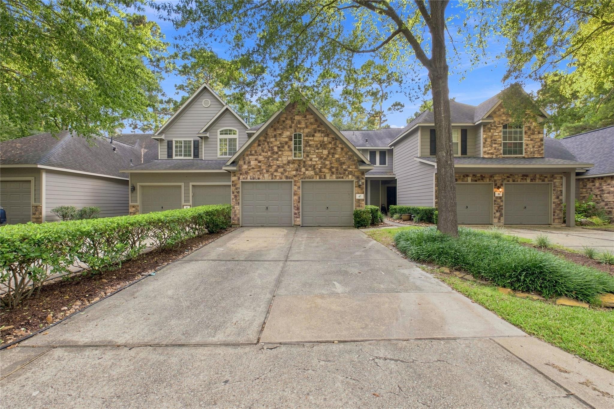 47 Alderon Woods Place