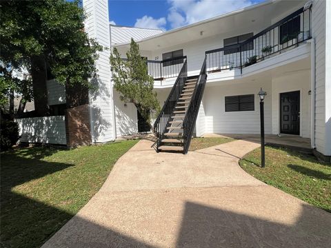 Photo of 7901 Cambridge Street #22, Houston, TX 77054 (MLS # 11943087)