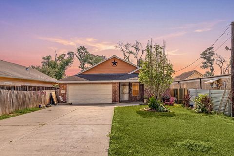 Photo of 9708 Lockwood Drive, Houston, TX 77016 (MLS # 34330255)
