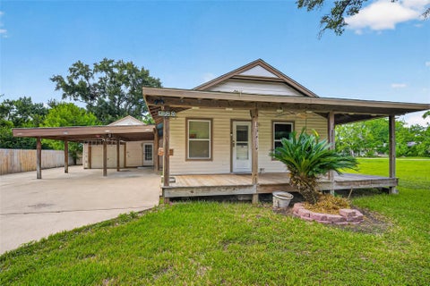 Photo of 4220 Alabama Avenue, Dickinson, TX 77539 (MLS # 86036866)
