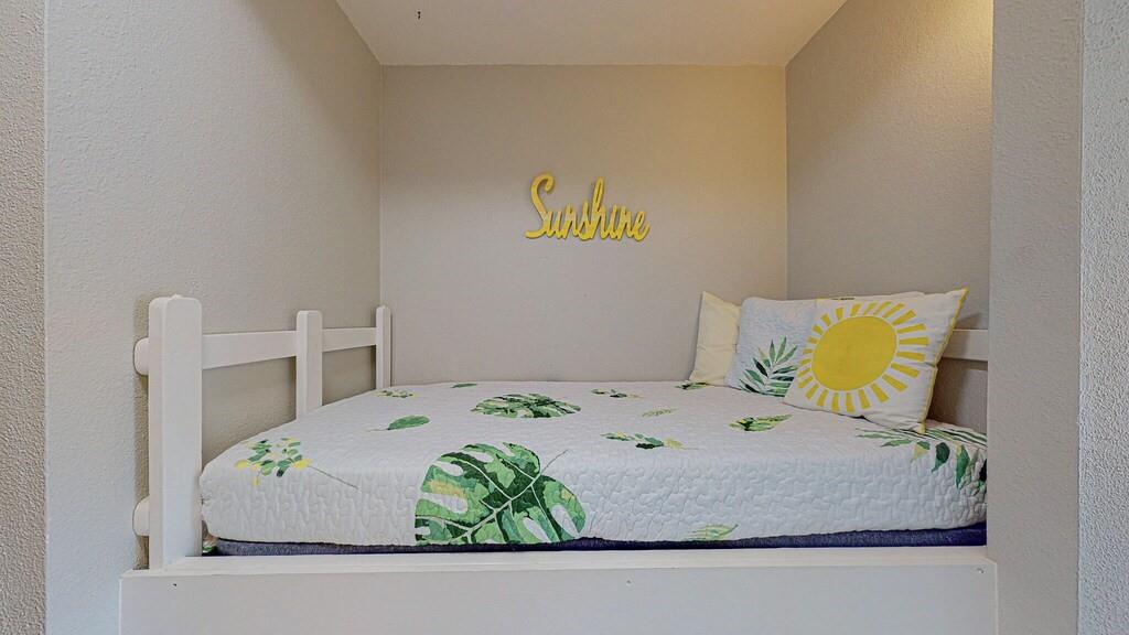 6300 Seawall Boulevard 7206