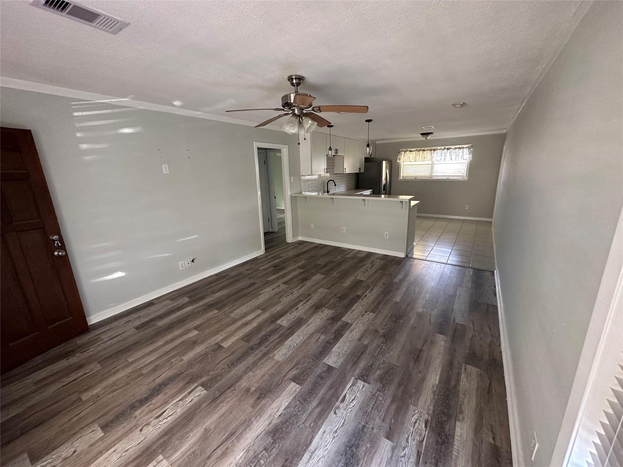 4511 Avenue R 1/2