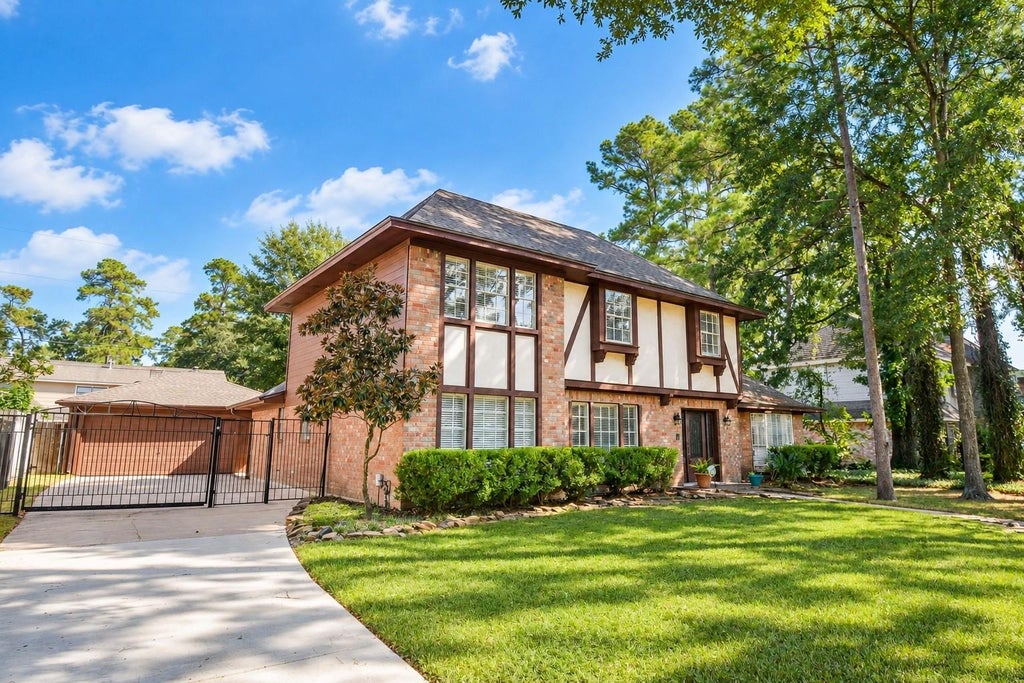 Photo of 11610 Cypresswood Drive, Houston, TX 77070 (MLS # 84816836)