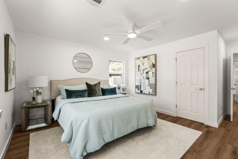 Tiny photo for 5207 Hummingbird Street, Houston, TX 77035 (MLS # 86503007)