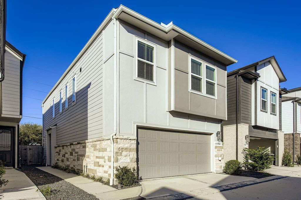 Photo of 9948 Storehouse Drive, Houston, TX 77080 (MLS # 4354411)