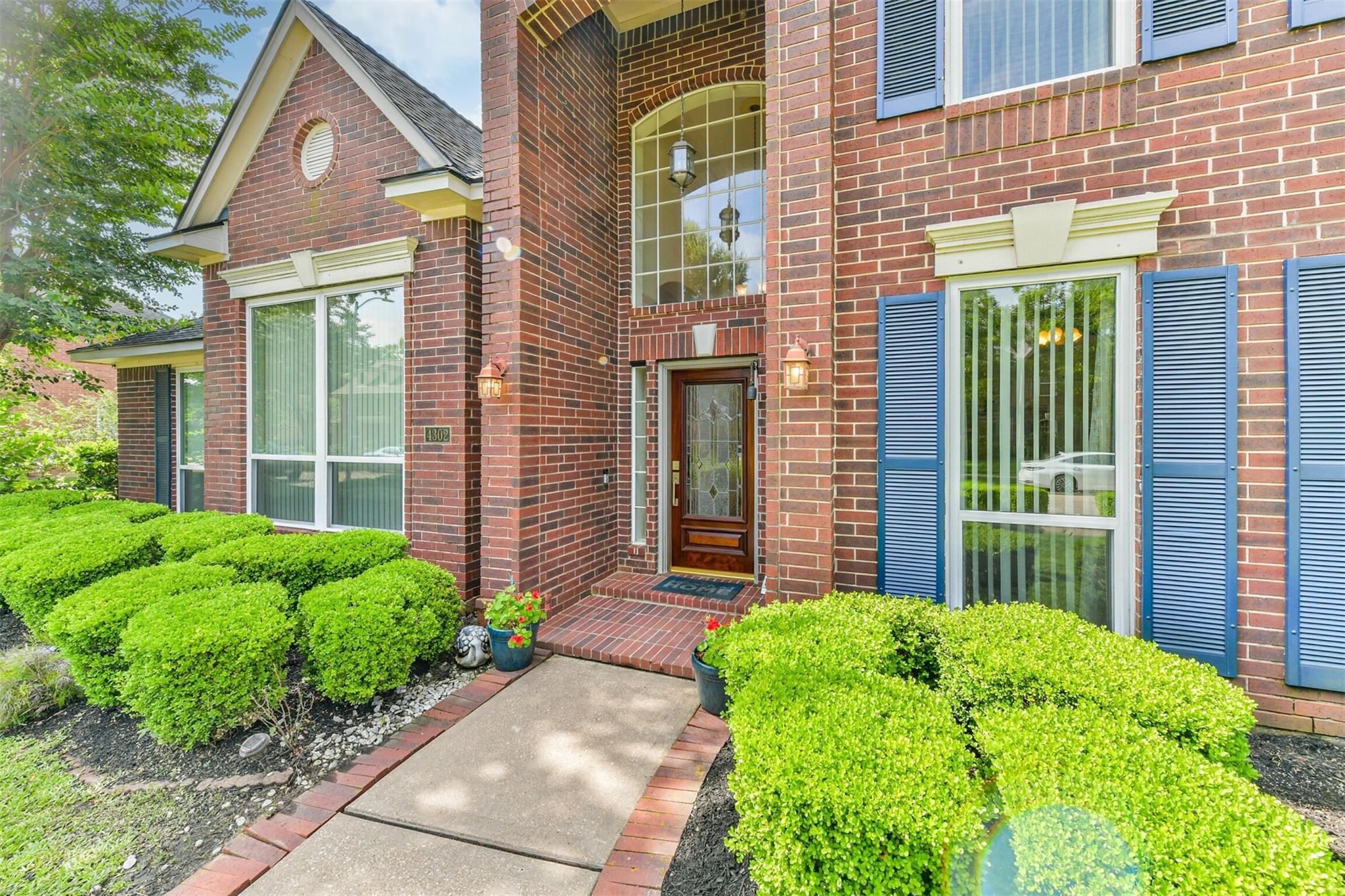 4302 Island Hills Drive