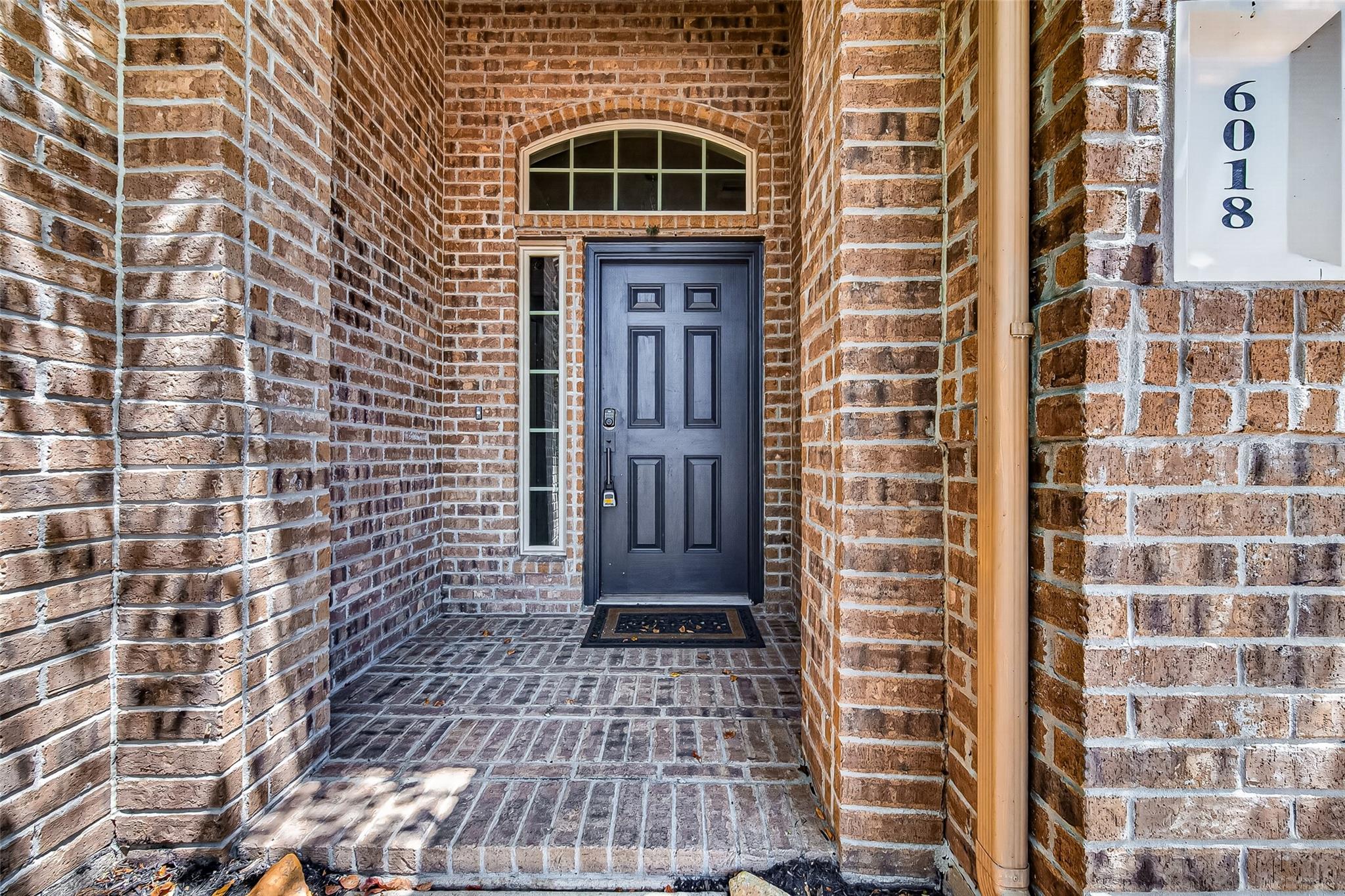 6018 Le Moyne Pass Lane