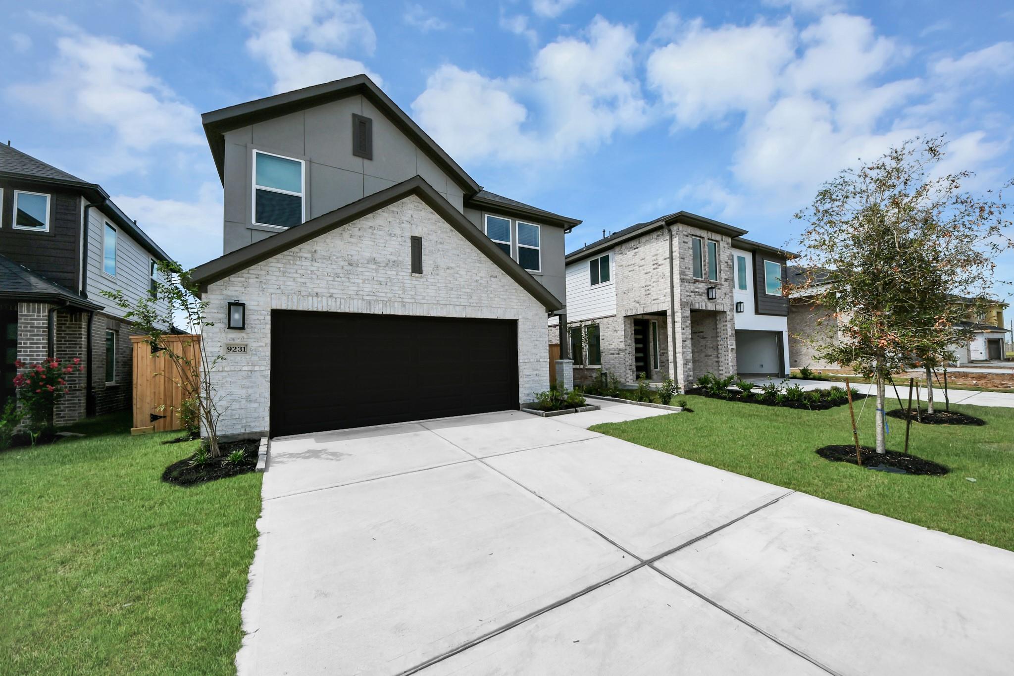 9231 Willowbank Gap Lane