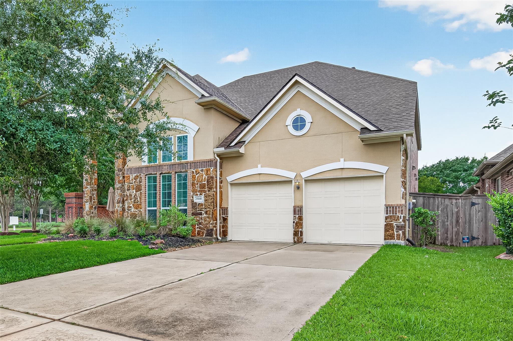 25646 Luna Vista Lane