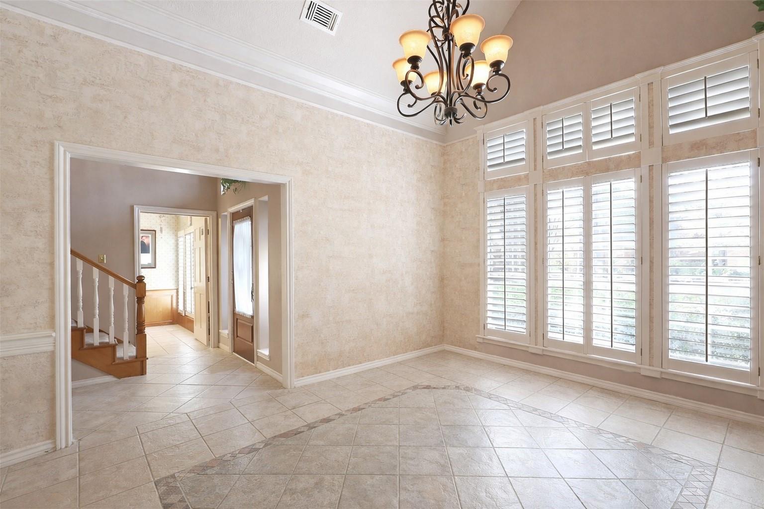 17614 Woodlode Lane