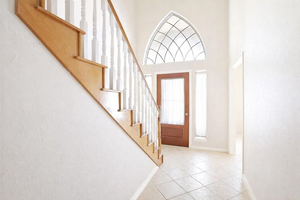 Photo of 17614 Woodlode Lane, Spring, TX 77379 (MLS # 73005271)