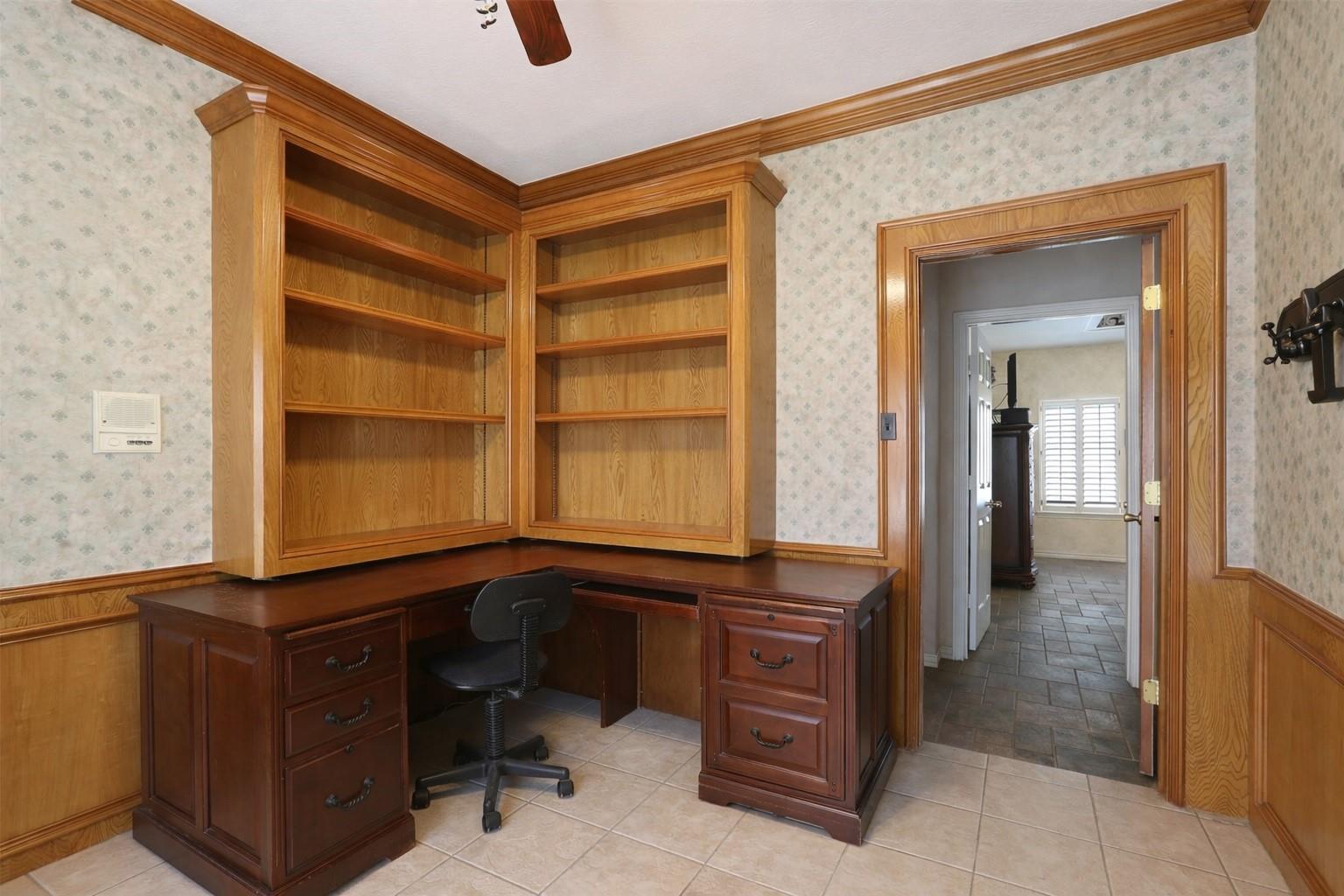 17614 Woodlode Lane