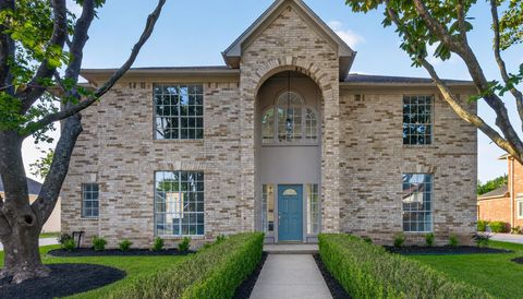 Photo of 8010 Ashley Circle Drive N, Houston, TX 77071 (MLS # 30632219)