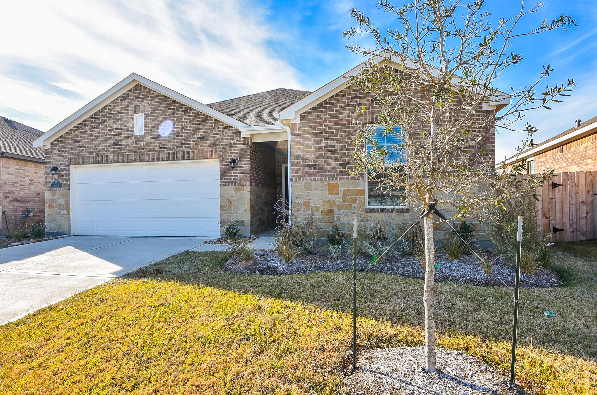 5715 Aurora Greens Lane