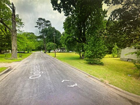 Homes For Sale - 220 S Jackson Avenue<br/> Livingston, TX 77351