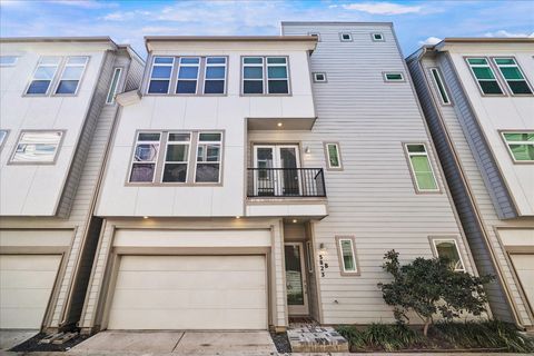 Photo of 5823 Fairdale Lane #B, Houston, TX 77057 (MLS # 73293610)