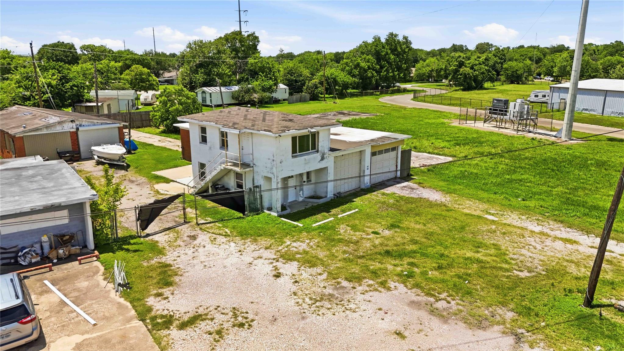 6105 Bayway Drive