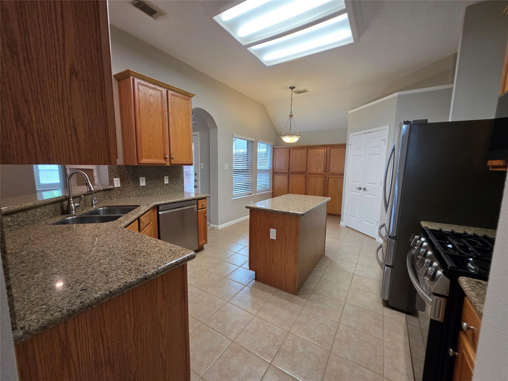 5218 Cottonwood Creek Lane