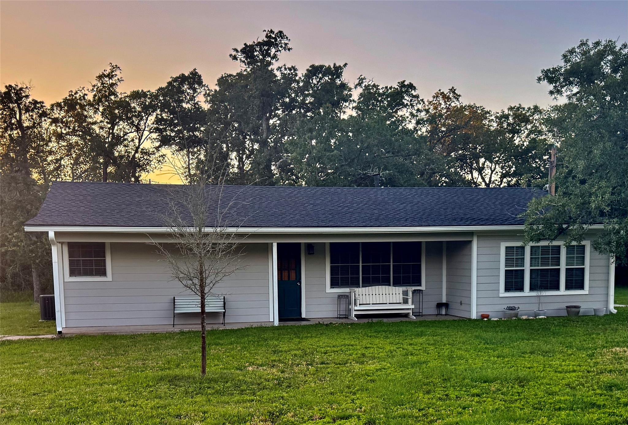 401 Chinaberry Lane