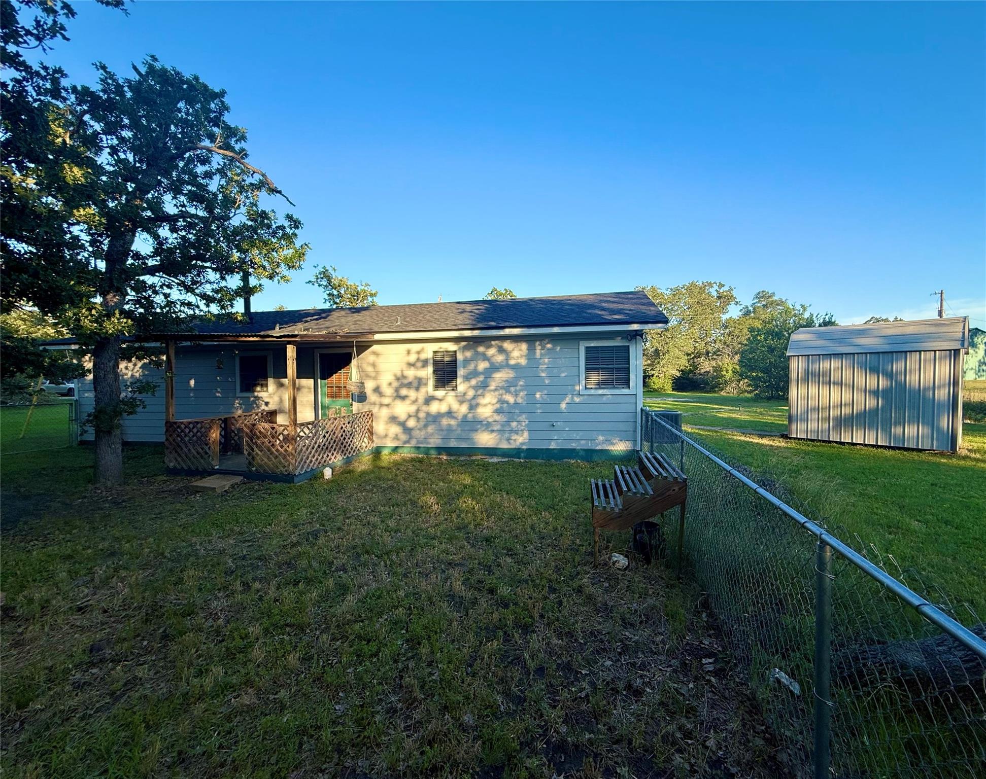 401 Chinaberry Lane