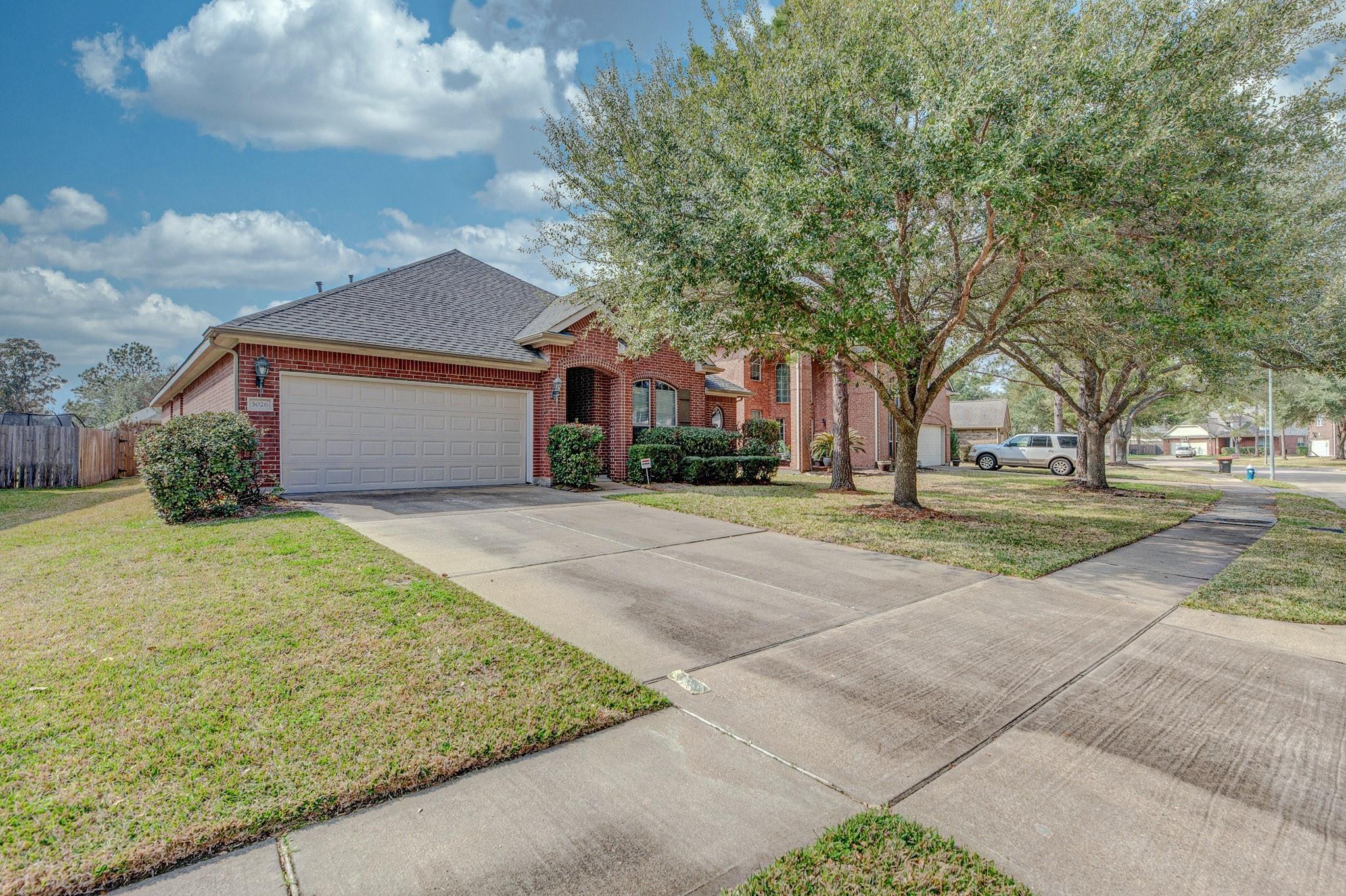 5026 Redleaf Forest Lane