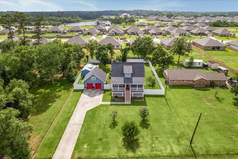 Photo of 4424 Country Club Drive, Dickinson, TX 77539 (MLS # 4773819)