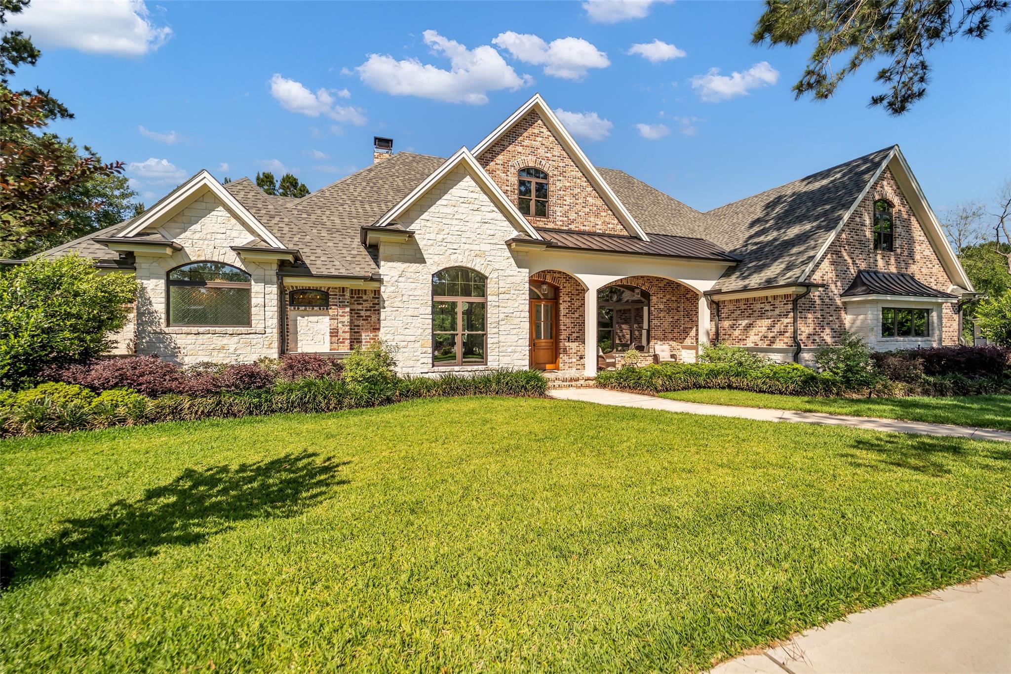 7334 Magnolia Hollow Dr Drive