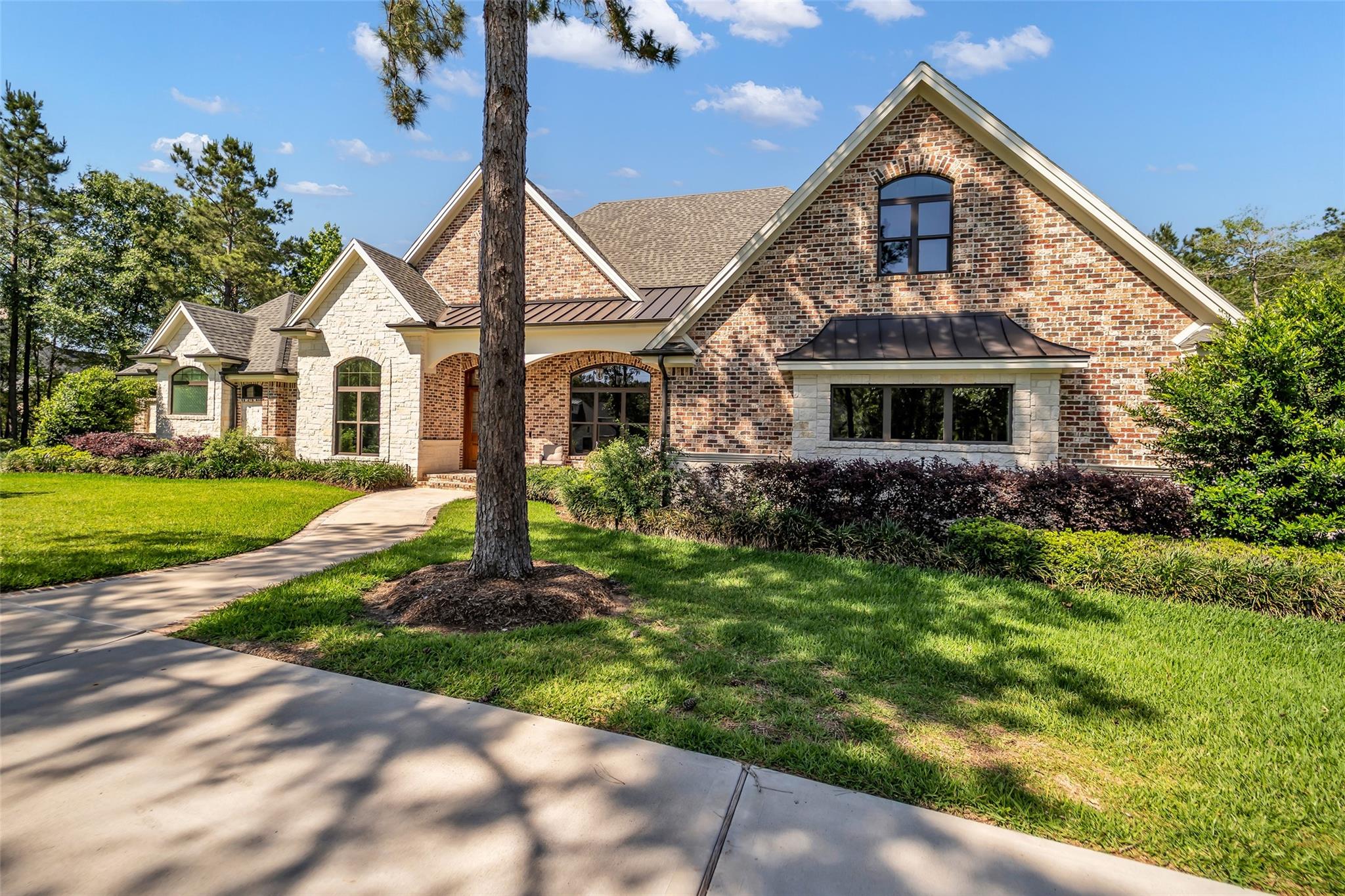 7334 Magnolia Hollow Dr Drive
