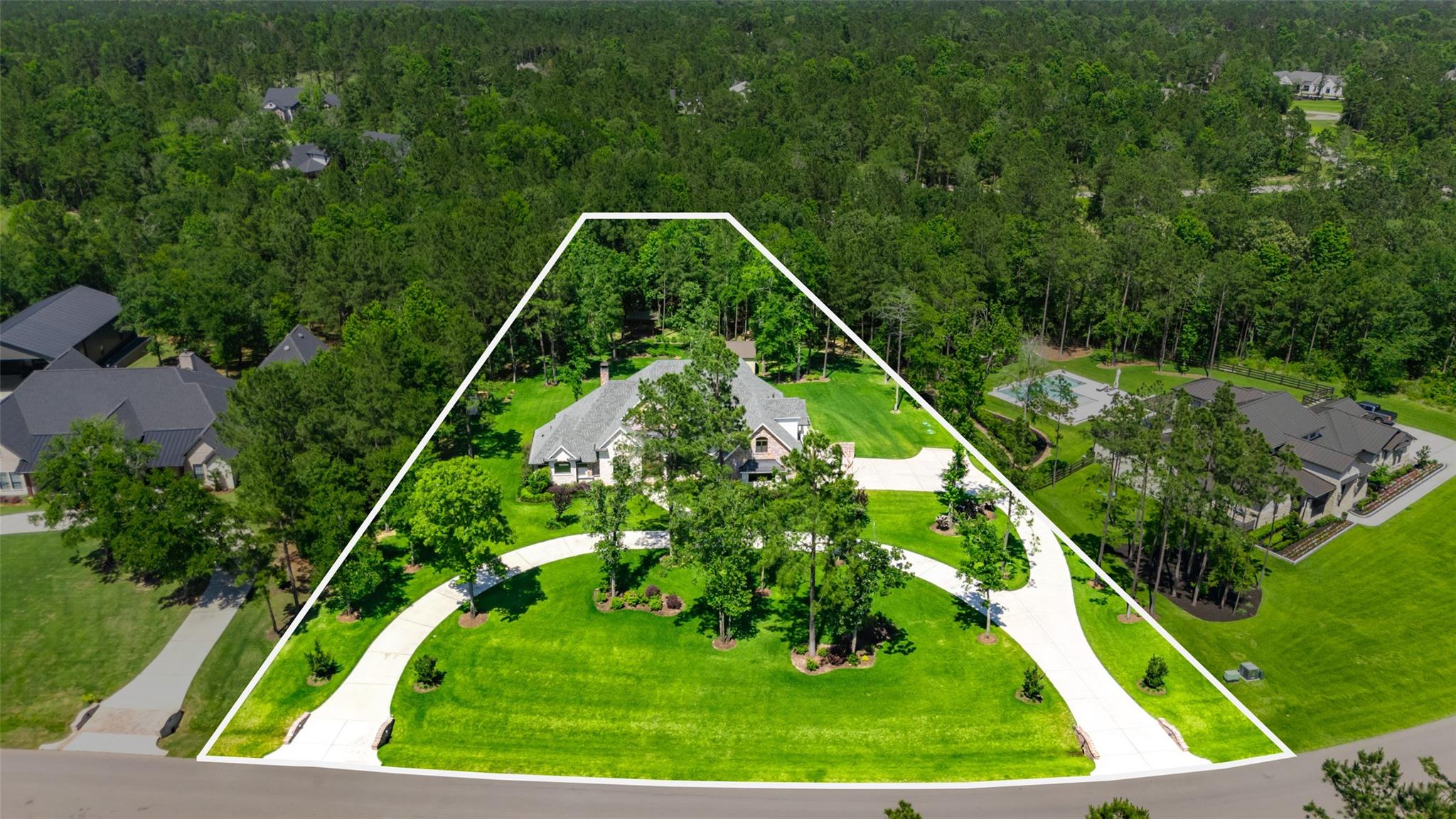 7334 Magnolia Hollow Dr Drive
