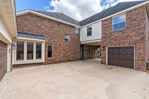 Tiny photo for 8611 Bloomfield, Missouri City, TX 77459 (MLS # 80909344)