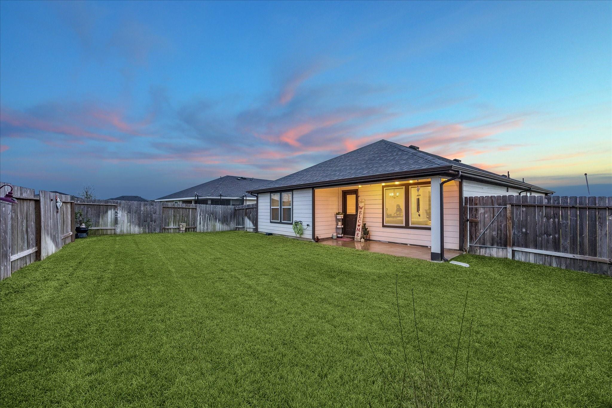 1237 Waterside Trace