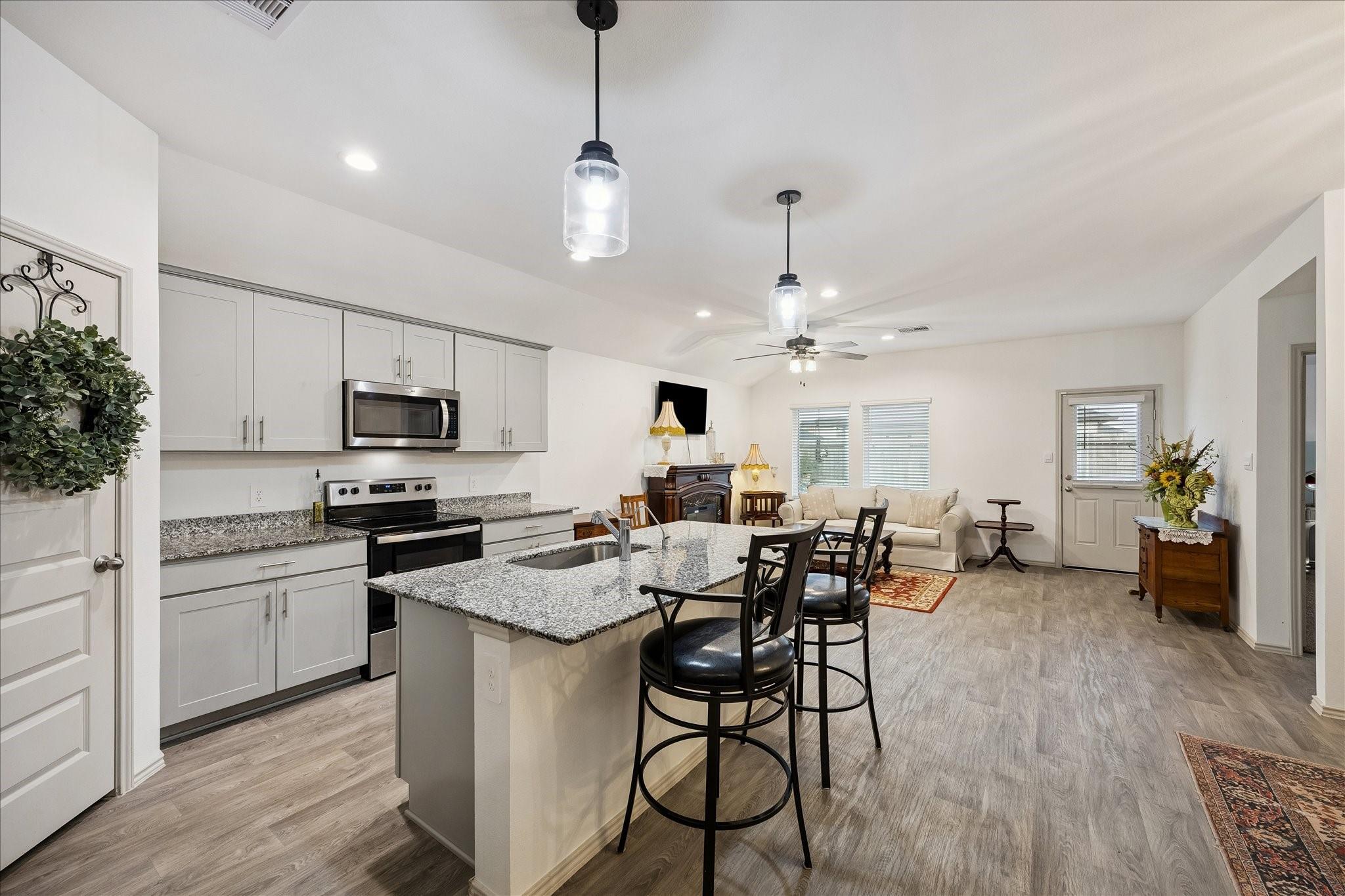 1237 Waterside Trace