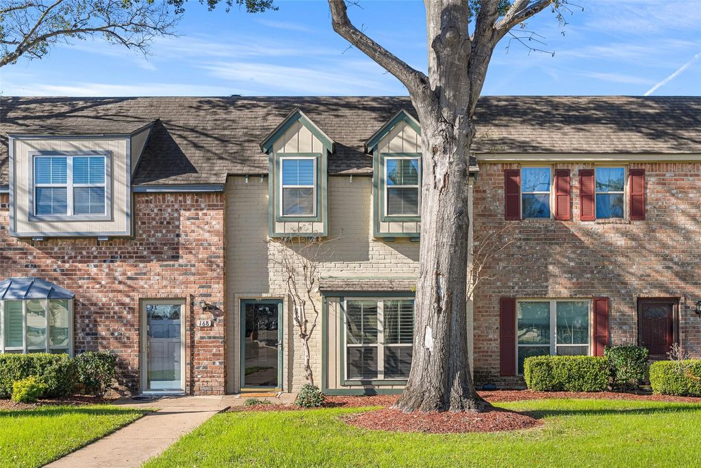 Photo of 14707 Barryknoll Lane #169, Houston, TX 77079 (MLS # 34709785)