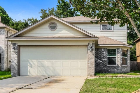 Photo of 9969 Kingfisher Drive, Conroe, TX 77385 (MLS # 64126972)