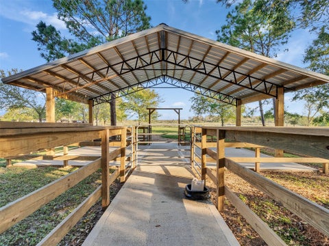 Homes For Sale - 1010 Kilgore Road<br/> Harris County, Baytown, TX 77520