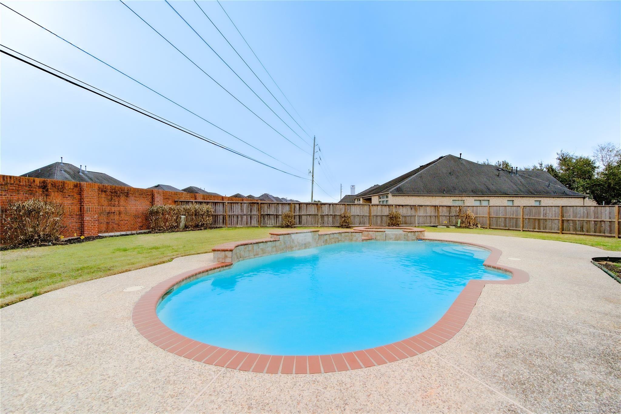 5007 Jade Cove Court