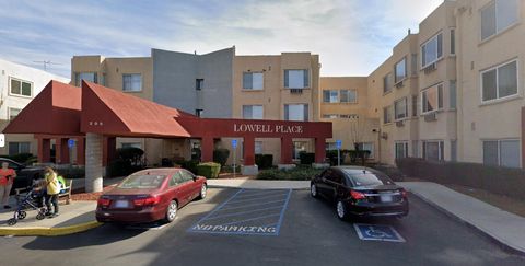 Photo of 500 R St St, Bakersfield, CA 93304 (MLS # 74548906)