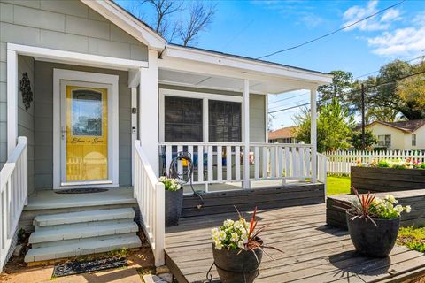 Homes For Sale - 1107 Washington Street<br/> Washington County, Brenham, TX 77833